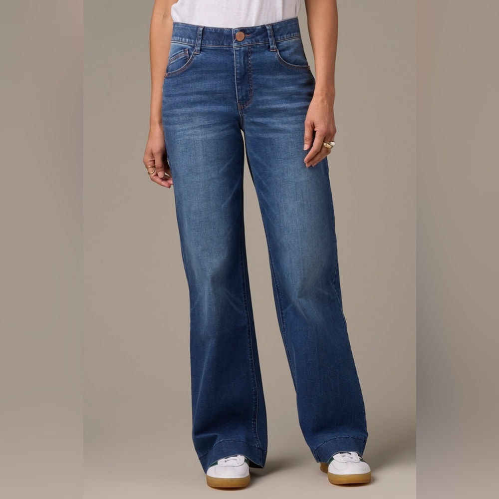 Ab-solution Wit and Wisdom Wide Leg Jeans Size 6